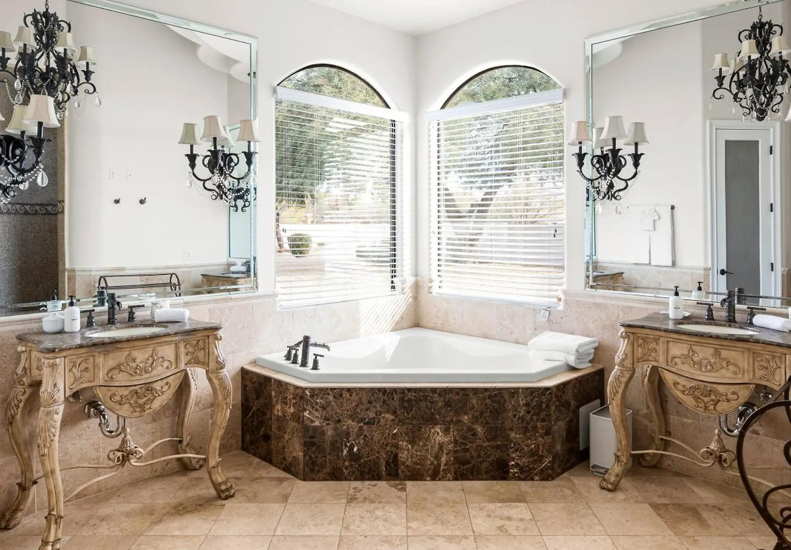 Mystique Paradise Modern Mixed With Eclectic Treasure Scottsdale