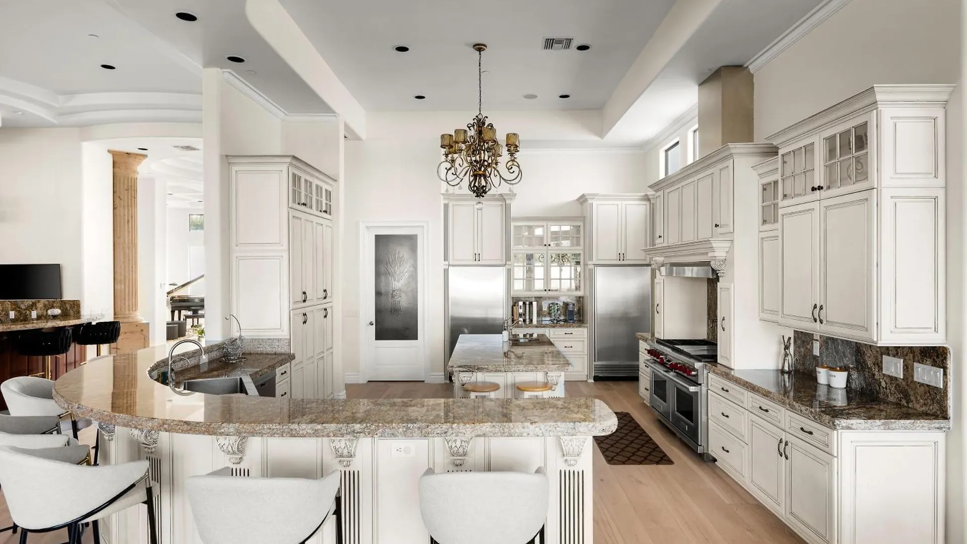 Mystique Paradise Modern Mixed With Eclectic Treasure Scottsdale Feriehus